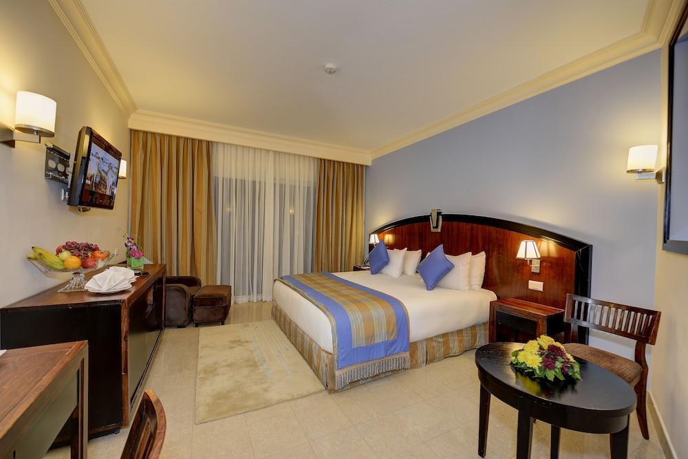 Stella Di Mare Beach Hotel & Spa Sharm el-Sheikh Bagian luar foto A room at the hotel