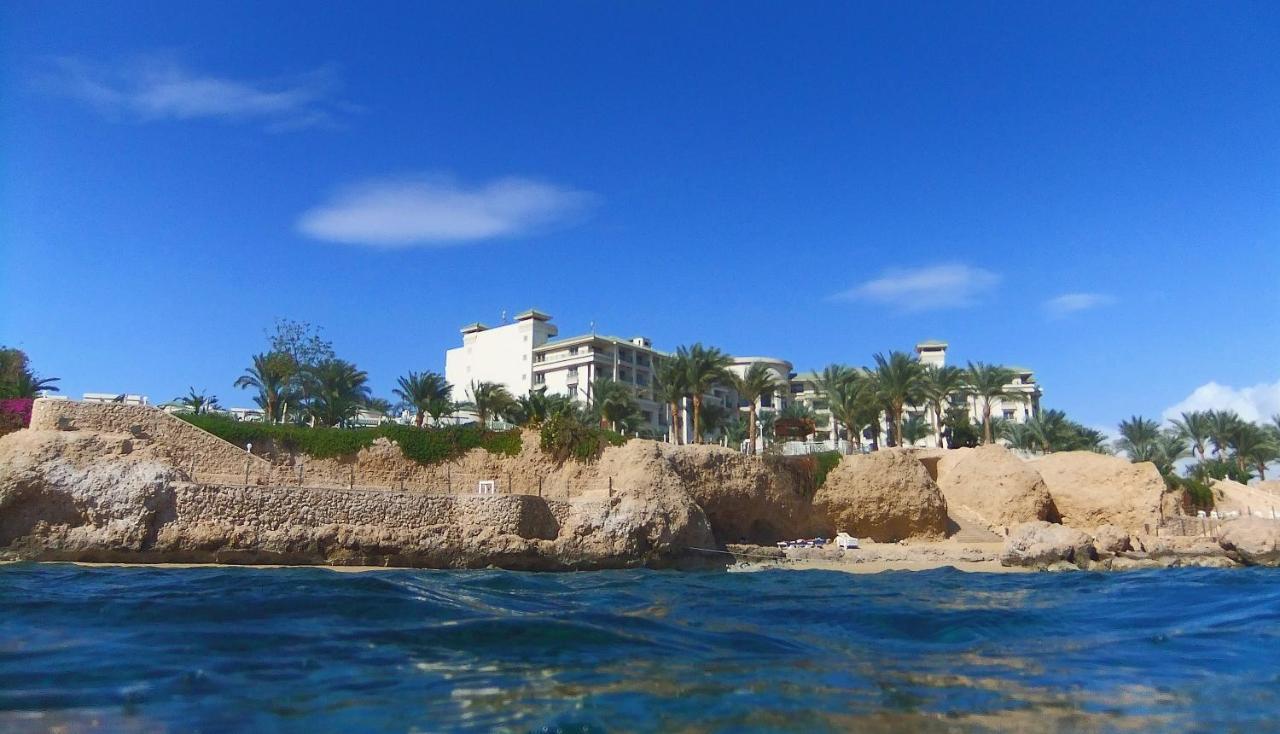 Stella Di Mare Beach Hotel & Spa Sharm el-Sheikh Bagian luar foto View of the resort from the sea