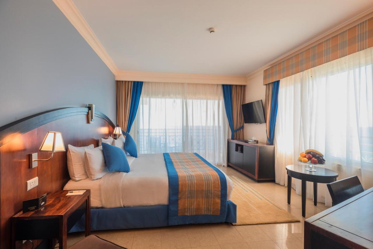 Stella Di Mare Beach Hotel & Spa Sharm el-Sheikh Bagian luar foto A room at the hotel