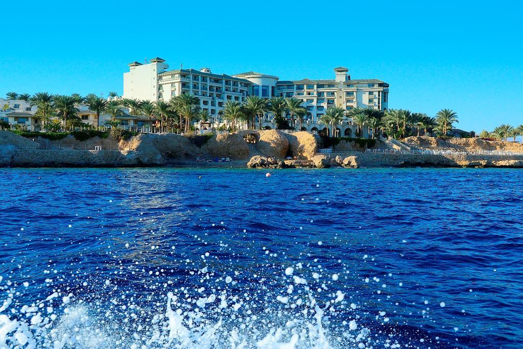 Stella Di Mare Beach Hotel & Spa Sharm el-Sheikh Bagian luar foto View of the hotel from the sea
