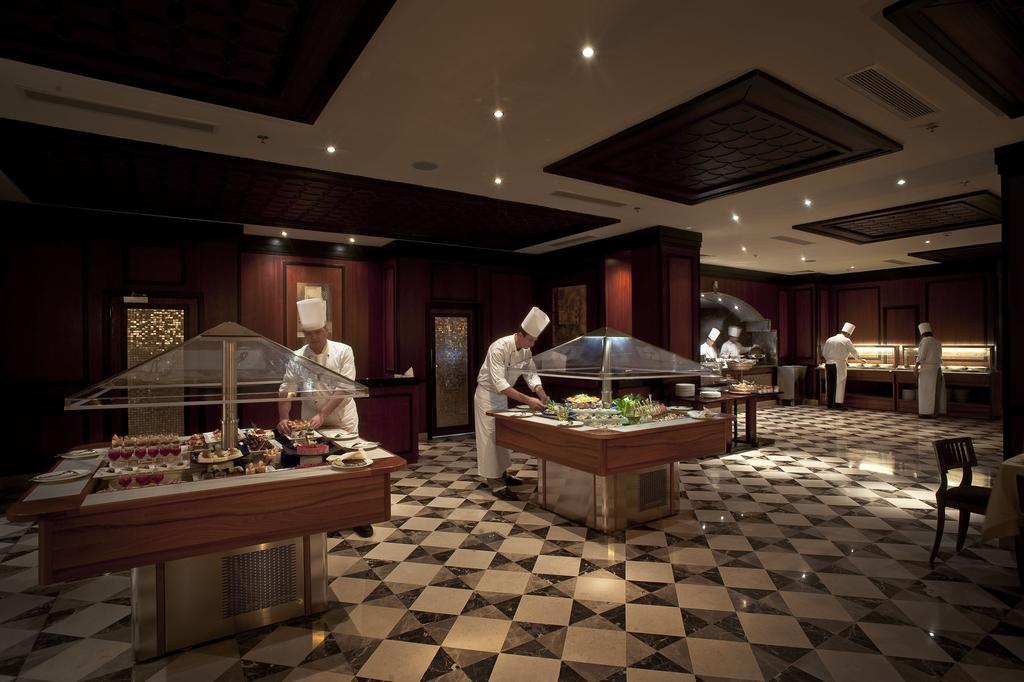 Stella Di Mare Beach Hotel & Spa Sharm el-Sheikh Bagian luar foto The buffet at the hotel