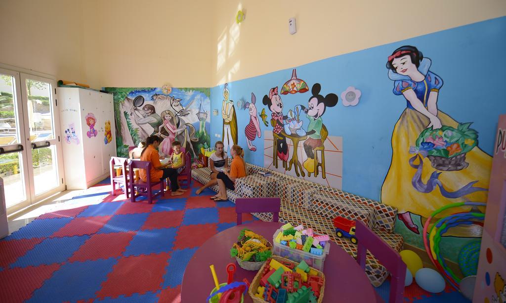 Stella Di Mare Beach Hotel & Spa Sharm el-Sheikh Bagian luar foto A nursery in Vietnam